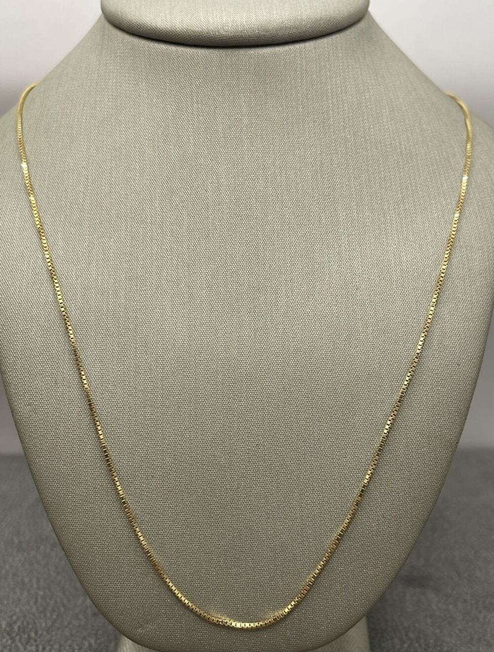 14k Yellow Gold Box Chain (25496)